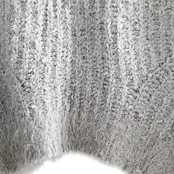 Express Fuzzy Cropped Turtleneck Sweater - Picture 5 of 5